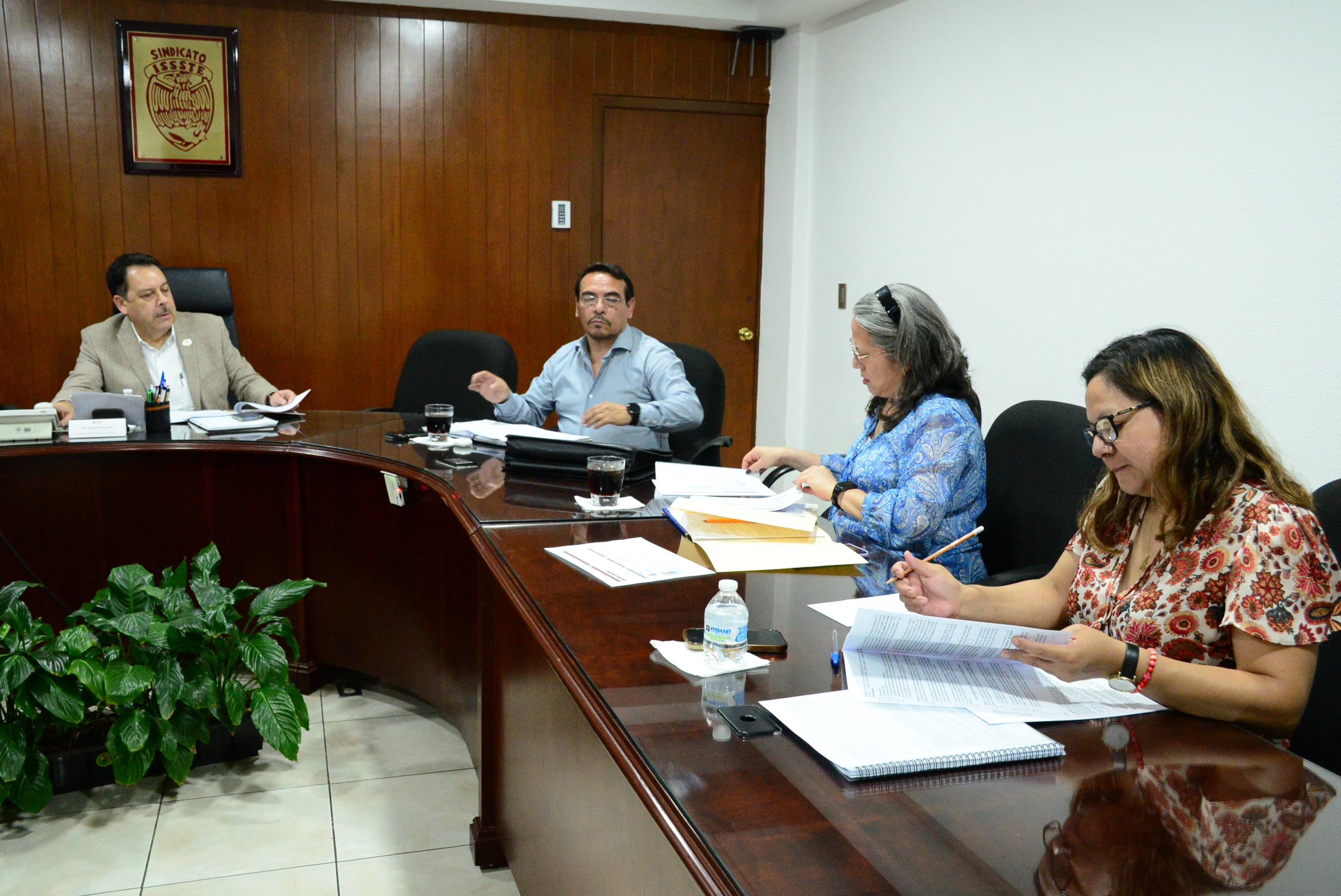 Reunión con integrantes del Comité Nacional Electoral del SNTISSSTE